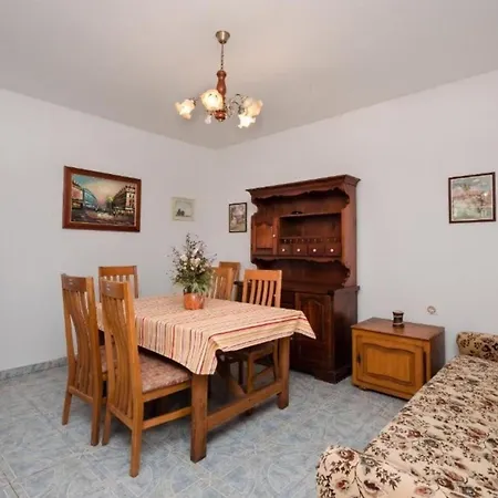 Appartement Fuer 4 Personen Ca 45 Qm In Banjole, Istrien Istrische Riviera